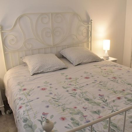 Chez Stf Apartman Sanary-sur-Mer Kültér fotó